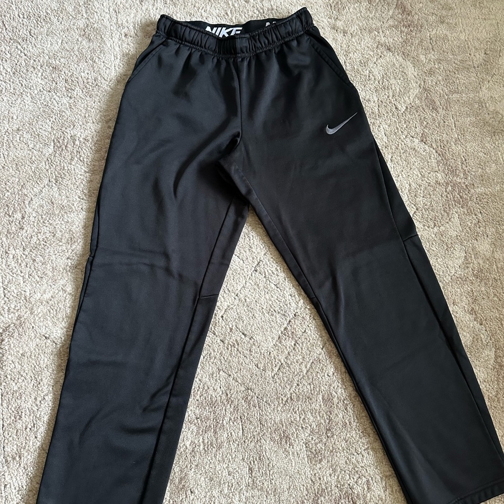 Nike Black Sweatpants with Elastic Waistband and Swoosh Logo